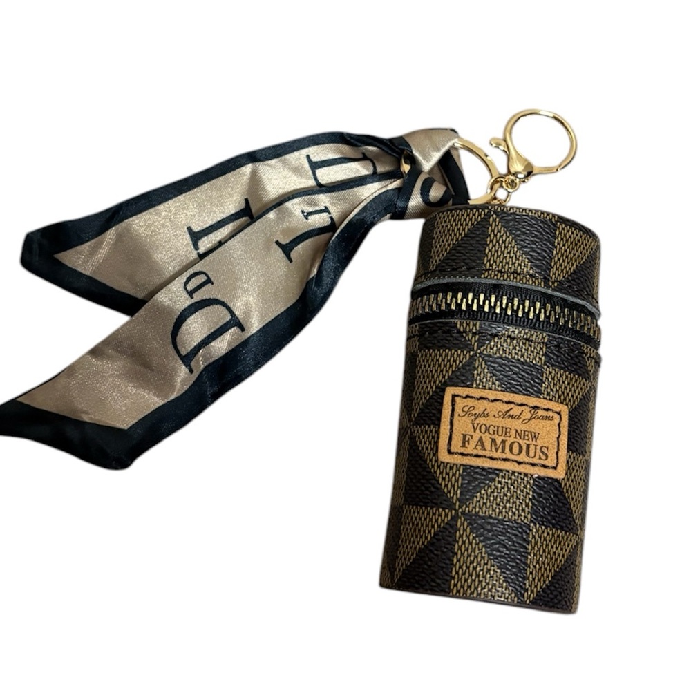 NEW Bucket Charm Lipstick Bag Keychain Mini Portable Storage Beauty Accessory